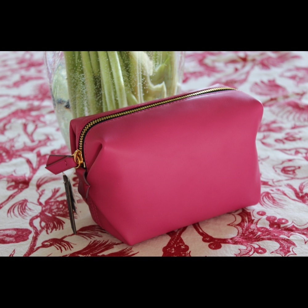 Mini travel kit in Italian leather